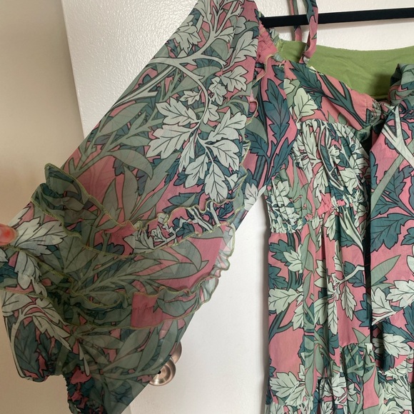 Anthropologie let me be Green and Pink Floral Long Sleeve maxi Dress size small - Picture 2 of 6